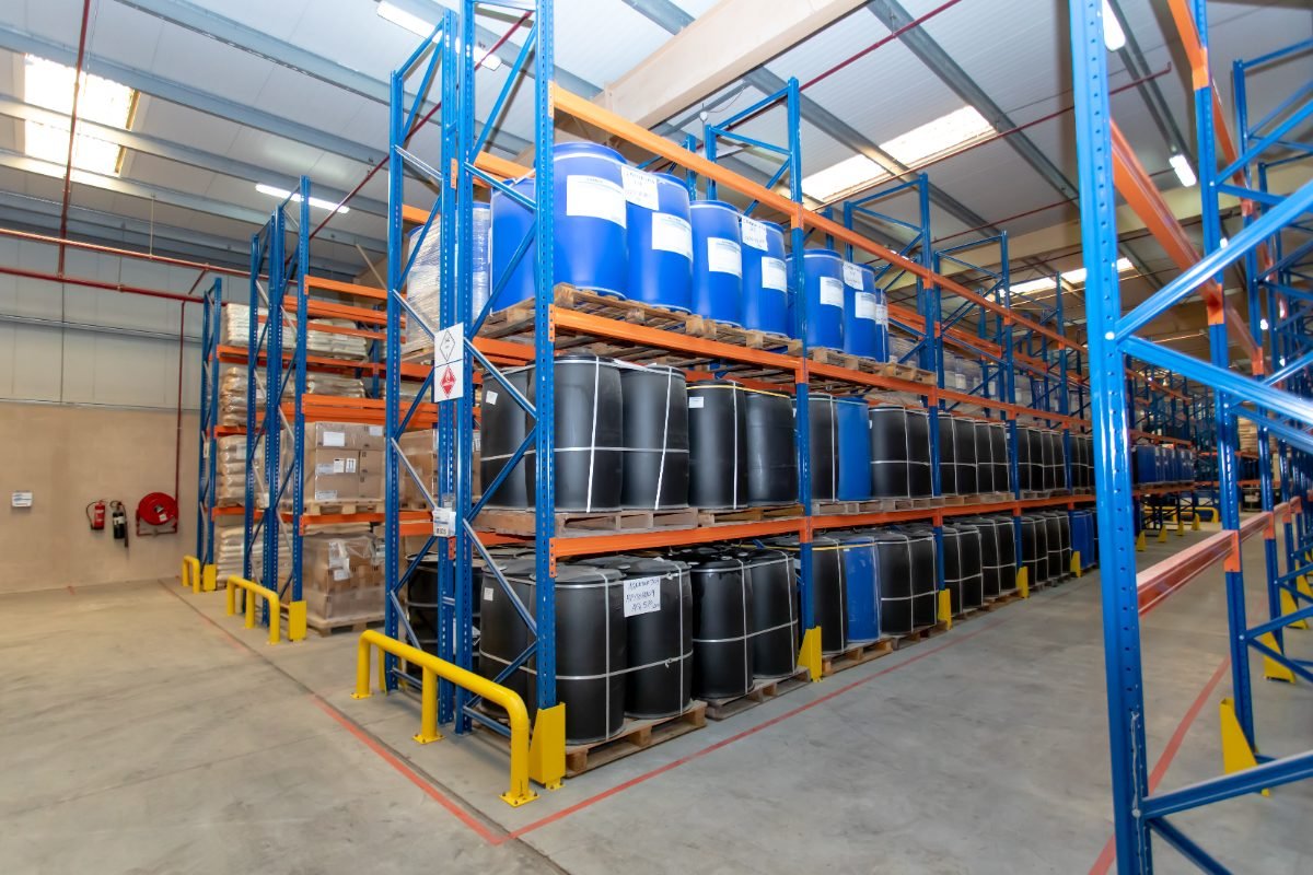 Racked drums and IBCs in the Dubai warehouse
