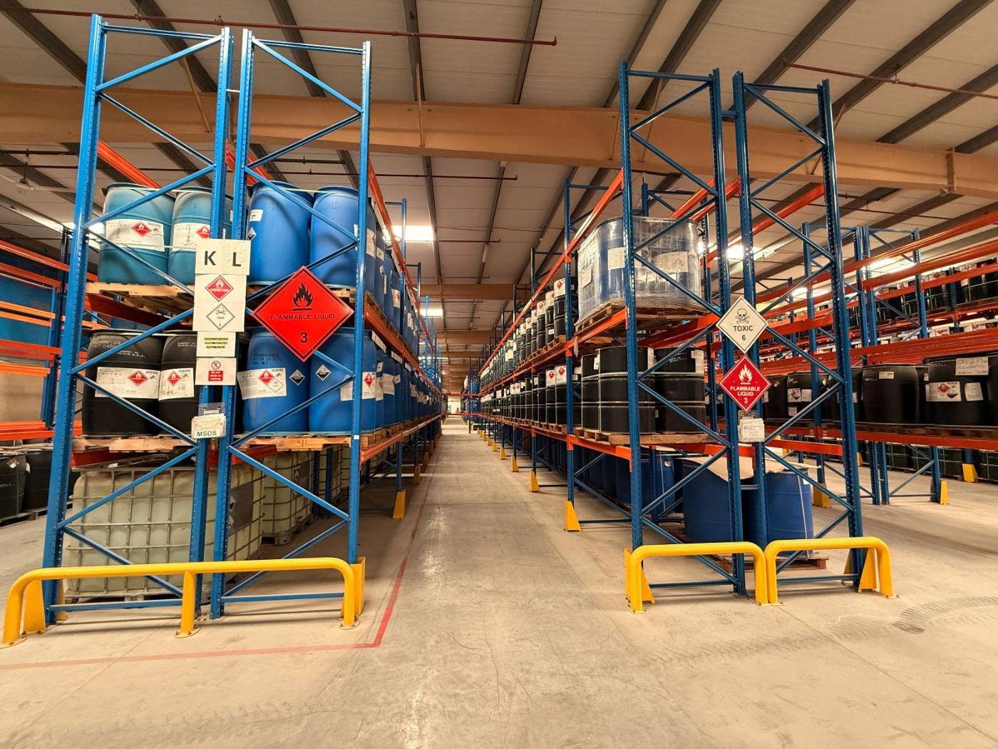 Storage aisle